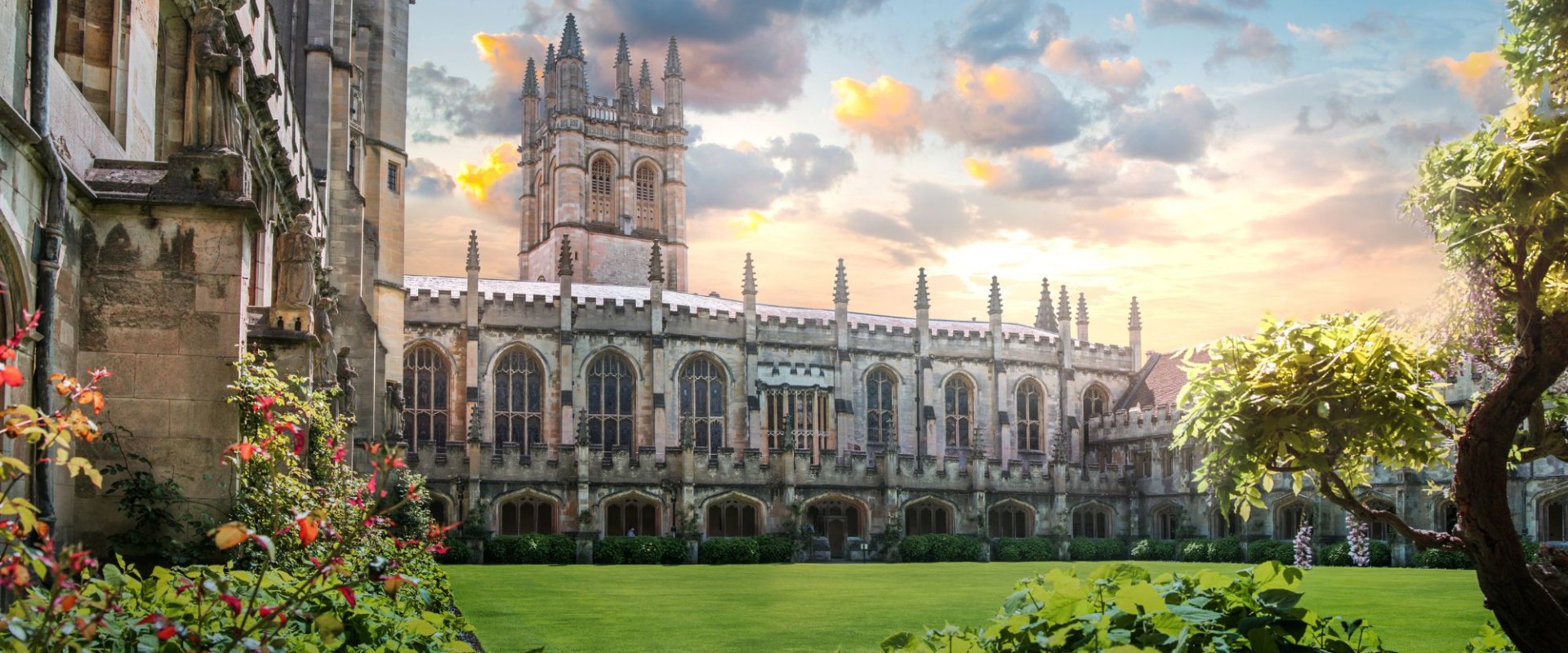 A Guide to International Oxford and Cambridge Applications