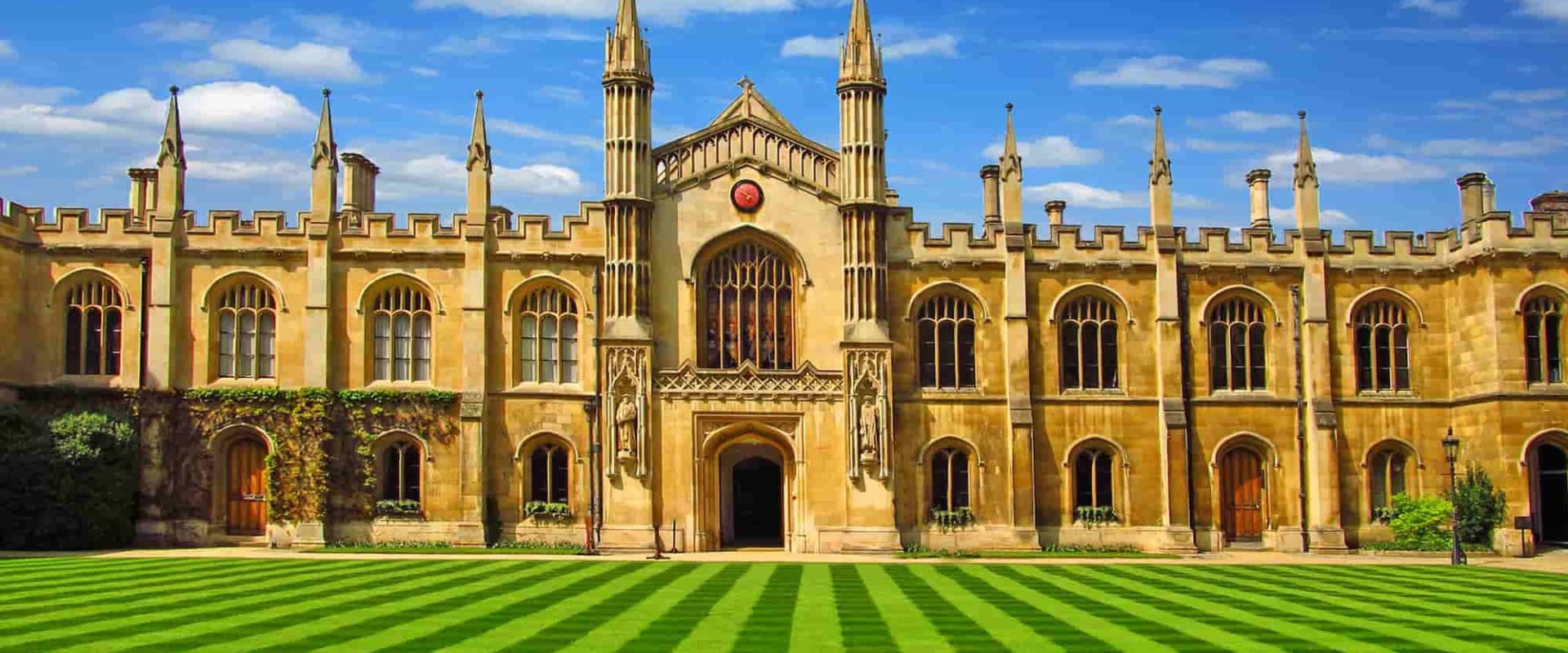 How to Effectively Edit and Revise Your Personal Statement for Oxford and Cambridge Applications